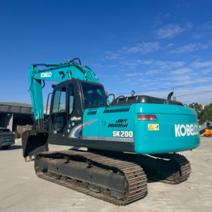 VENTE FLASH : Excavatrice hydraulique Kobelco SK200 en excellent état, moteur Hino puissant, fonctionnement fluide, prête pour les grands projets - Product Image 1