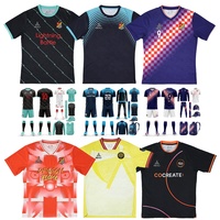 Maillots de Football Personnalisés Ensembles Complets Tenues de Foot Kits Uniformes Maillot Enfant Homme