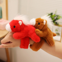 Bracelet claquant en peluche douce en forme de poney, jouet en peluche en gros pour événements, souvenirs et cadeaux pour enfants