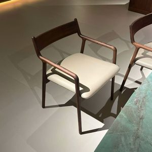 Silla de Comedor de Madera Maciza, Estilo Mid-<span class=keywords><strong>Century</strong></span>, Silla de Nogal Negro con Cojín, para Uso Doméstico, Nuevo Modelo 2026 - Product Image 1