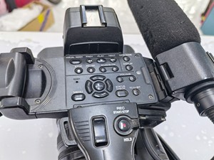 Videocámara Profesional Sony HXR-NX3 1080P HD, Zoom Óptico 20x, Grabadora de Video NXCAM AVCHD - Product Image 4