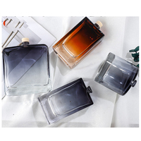 Diffuseur de parfum pour la maison bouteille en verre bouteille de diffuseur de roseau de luxe bouteille de diffuseur de roseau unique 2024 nouveau design