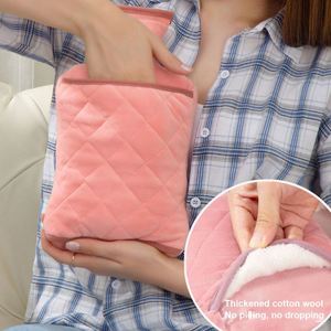 Bolsa de Agua Caliente Eléctrica Recargable y Reutilizable de 2L, con Funda de Silicona, PVC y Felpa, para el Invierno - Product Image 4