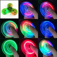 LED Fidget Spinner pour Enfants Adultes Lumineux Fidget Spinner Crystal Toy Cadeaux de Noël