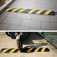 Rampe de protection de câbles fixe portable en caoutchouc recyclé compatible béton 1000*400*150mm, ralentisseur de vitesse 1-5mph 13*15cm pour routes urbaines