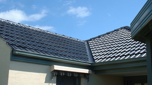 Tuile de toiture en métal revêtue de pierre, durable et imperméable, facile d'<span class=keywords><strong>entretien</strong></span> pour une utilisation extérieure moderne et garantie à vie - Product Image 5
