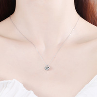 Collier en argent sterling 925 avec pendentif cube carré en moissanite 1 carat VVS couleur D certifié GRA, chaîne de clavicule, bijoux pour femmes, cadeau
