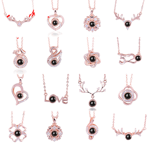 สร้อยคอจี้ฉายภาพรูปหัวใจประดับเพชรซิคอนอัลลอยด์ ของขวัญวันวาเลนไทน์สุดอินเทรนด์สำหรับผู้หญิง ได้รับ<span class=keywords><strong>ก</strong></span>ารรับรองมาตรฐาน CE  สามารถใส่รูปภาพส่วนตัวได้ - Product Image 1