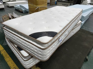 Matelas <span class=keywords><strong>de</strong></span> <span class=keywords><strong>lit</strong></span> à ressorts ensachés enroulable sous vide <span class=keywords><strong>de</strong></span> style populaire <span class=keywords><strong>de</strong></span> 30cm dans une boîte Matelas à ressorts ensachés pour hôtel 5 étoiles Double Queen King - Product Image 4