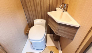 2025 4x4 Travel Van Motorhome Coche de protección/<span class=keywords><strong>Seguro</strong></span> de vehículo para su viaje - Product Image 6