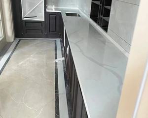 แผ่นควอตซ์สีขาวสไตล์อิตาลีสำหรับเคาน์เตอร์ครัวโต๊ะเครื่องแป้งกระเบื้องควอทซ์สีขาวขนาด3200x1600x20มม. - Product Image 4