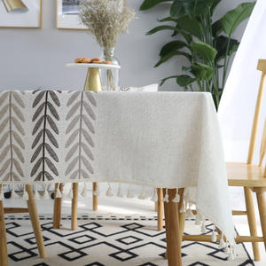 Nappe Rectangulaire en Coton et Lin Brodé de Qualité Supérieure avec Pompons, Usage Domestique, Imperméable - Product Image 5