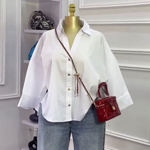 เสื้อเชิ้ตป๊อปลินแม็กซ์ฟรี แขนสามส่วน ทรงหลวม ปกคอพับ สีพื้น ใส่ได้ทุกฤดู - Product Image 2