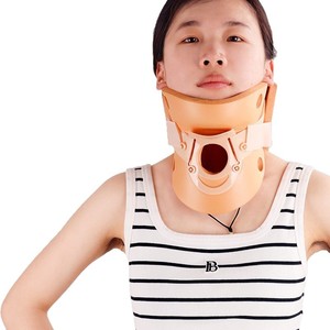 Collarín cervical de polímero ajustable para rehabilitación, uso en adultos - Product Image 3
