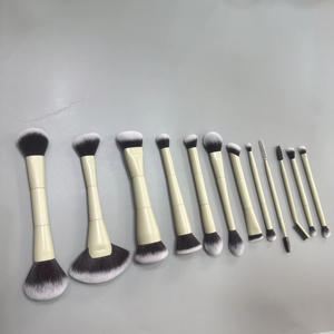 ชุดแปรงแต่งหน้าขนสังเคราะห์แบบสองด้าน 12 ชิ้น รับผลิตแบรนด์ส่วนตัว พร้อมสกรีนโลโก้ สำหรับคอนซีลเลอร์ ชุดอุปกรณ์เสริมความงามระดับมืออาชีพ - Product Image 1