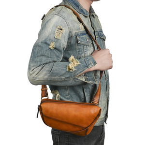 Vintage Brown Leather Crossbody Bag Men's Large Capacity Shoulder Bag High Quality <b>Top</b> Grain Cowhide <b>Distressed</b> Design Everyday - Product Image 2