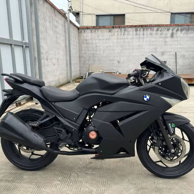 Used BMiW GT Two-stroke Gasoline Motorcycle with a 250cc Engine Used Sport Motorcycle