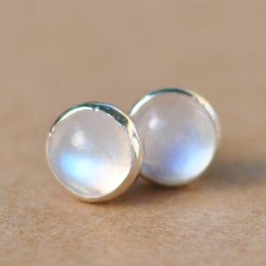 <span class=keywords><strong>Clous</strong></span> <span class=keywords><strong>d</strong></span>'oreilles en argent Sterling 8mm pierre de lune bijoux en pierre de lune arc-en-ciel naturel - Product Image 1