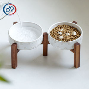 OKKPETS mangkuk keramik binatang piaraan, mangkuk air makanan anjing kucing dengan dudukan kayu antiselip keramik untuk anjing - Product Image 1