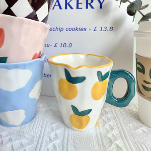 Mug en céramique fait main Niche, motif petit ours mignon, 250 ml, irrégulier, noir et blanc à carreaux, pour café et lait, compatible lave-vaisselle et micro-ondes - Product Image 5