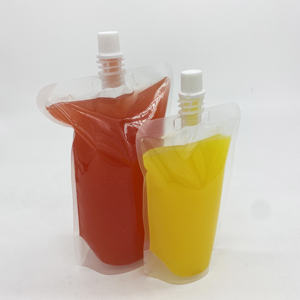 Sacchetto Trasparente Personalizzato da 500ml con Beccuccio per Succhi, Confezione Stand-up per Vodka e Acqua Minerale - Product Image 1