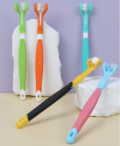 Cepillos de <span class=keywords><strong>dientes</strong></span> de perro mascota de nailon suave de 3 lados <span class=keywords><strong>Limpiador</strong></span> de <span class=keywords><strong>dientes</strong></span> de perro lavable de 3 cabezas para el cuidado de los <span class=keywords><strong>dientes</strong></span> de <span class=keywords><strong>gato</strong></span> - Product Image 1