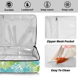 Bolsa Térmica para Transportar Comida con Diseño Hawaiano Personalizado, con Flores Tropicales y Palmeras, para Picnic y Actividades al Aire Libre - Product Image 4