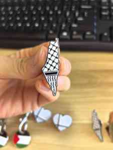 Stok 3 desain Keffiyeh peta Palestina Pin kerah, kancing bros gratis Pin kerah Palestina, Pin kerah bros - Product Image 4