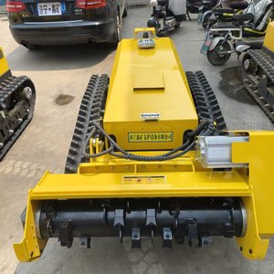 Équipement télécommandé pour le défrichement des terres forestières et des zones brûlées, capable de broyer les branches fines et les arbustes. - Product Image 1