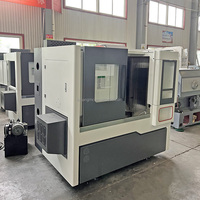 Tour CNC à banc incliné TCK40 de taille moyenne, haute précision, 2 axes, sans contre-plateau