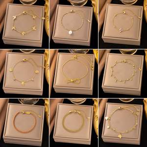 Brazaletes de Cadena y Eslabón para Todos - Acero Inoxidable, Eslabón Versátil y Dije Personalizable - Product Image 2