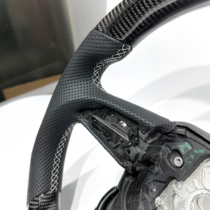 Volant sport en fibre de carbone noire personnalisé pour <span class=keywords><strong>Audi</strong></span> <span class=keywords><strong>Q</strong></span> S RS Series S3 Q3 Q5 Q8 Q7 SQ5 RS3 S5 RS5 2016-2024, intérieur sportif - Product Image 5
