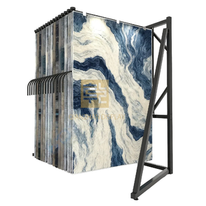 Présentoir de tapis suspendu en métal sur pied personnalisé avec design à feuilles tournantes pour salle d'exposition et magasin de détail - Product Image 1