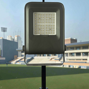 Ngân sách thân thiện ngoài trời dẫn đèn Pha 100 Watts với IP65 đánh giá và bảng điều khiển năng lượng mặt trời cho chiếu sáng ngoài trời - Product Image 6