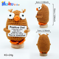 Hibou Amigurumi au Crochet Fait Main, Compagnon de Bureau d'Écoute et d'Encouragement, Décoration d'Étagère Inspirante, Cadeau d'Anniversaire