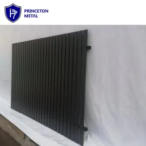 Panel Taman Fleksibel Halaman Rumput Putih Mudah Dirakit, Panel Logam Aluminium Pasak Vertikal Motif Kayu