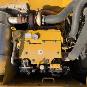 Excavadora Usada 315D de 15 Toneladas, Tier 3, Sin DEF, Modelo 2024, Potencia de 91kW, Cucharón de 0.61m para Excavación de Zanjas y Tuberías Municipales - Product Image 3