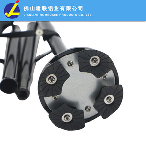 ไม้เท้าอลูมิเนียมอัลลอยด์พร้อมปลายยางปรับระดับได้พับเก็บได้สำหรับผู้สูงอายุเดินป่าใช้กลางแจ้งสีดำ - Product Image 3