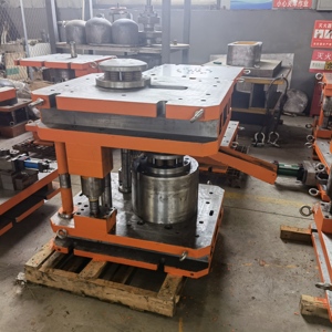 Molde para formar bolas <span class=keywords><strong>de</strong></span> metal, molde para bolas huecas <span class=keywords><strong>de</strong></span> hierro, troquel <span class=keywords><strong>de</strong></span> estampación, molde <span class=keywords><strong>de</strong></span> estampación <span class=keywords><strong>de</strong></span> metal, herramientas para piezas <span class=keywords><strong>de</strong></span> estampación, troquel <span class=keywords><strong>de</strong></span> estampación para palas - Product Image 1