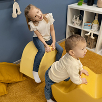 Jouet de jeu doux en forme de coquille d'œuf OEM, ensemble de tabourets en mousse 2 pièces pour enfants pour aire de jeux intérieure pour l'école et le centre commercial