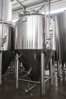 Fermenteur conique en acier inoxydable pour la fabrication de bière et de kombucha