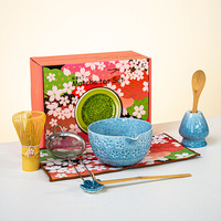 Ensemble de thé matcha japonais Sakura à 7 pièces très vendu, bol en céramique, bec verseur, fouet à thé, support, boîte de couleur haut de gamme