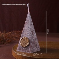 Europäischer Vintage-Stil Mehrseitige Pyramidenförmige Kerze mit Mattierter Textur, Geeignet für Heimdekoration und Als Geschenk