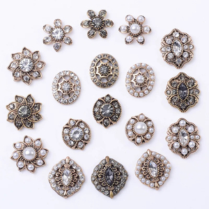 OEM Vintage Metal perlas flor apliques Rhinestone botón hecho a mano DIY accesorios de joyería - Product Image 1