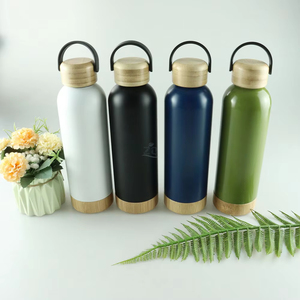 Bouteille isotherme en bambou 500 ml à petite ouverture en acier inoxydable, gourde sport sous vide avec couvercle et base en <span class=keywords><strong>bois</strong></span> - Product Image 3