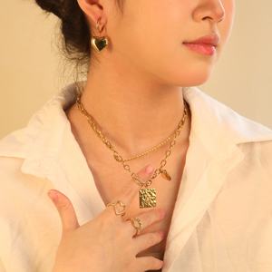 Nuevo Collar de Acero Inoxidable con Colgante Chapado en Oro de 18K PVD, Joyería de Moda Resistente al Agua y al Deslustre, Personalizable para Mujer - Product Image 3