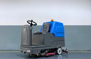 Assento tipo vassoura elétrica 1250MM largura limpa piso auto propelido máquina limpa com aspirador de pó - Product Image 2