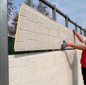 Panneau de bardage extérieur décoratif en métal, panneau isolant en mousse de polyuréthane, panneau imperméable et insonorisant pour extérieur - Product Image 1
