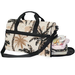 Customizable Fashion Business Duffle Bag Men Women Polyester Waterproof Glitter PU Leather Gym Duffel Travel Bag With Zipper - Product Image 2