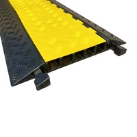 Rampe de câble en PVC robuste avec 5 canaux protecteur 2 canaux chemin de câbles bosses de vitesse en caoutchouc matière plastique goulotte de sol